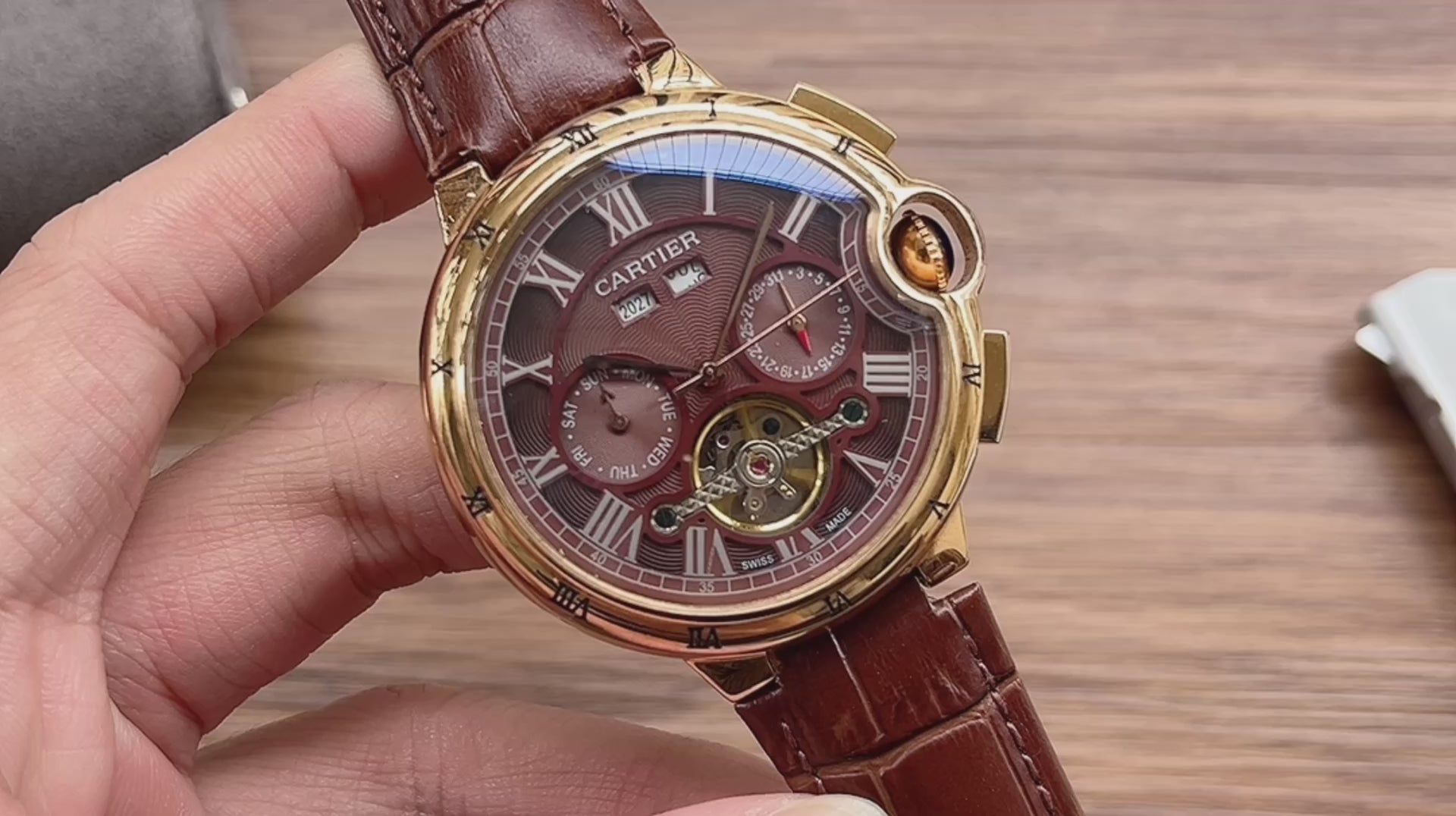 男人摯愛籃氣球腕錶⌚️ 精品男士腕錶尺寸：直徑41mm厚12mm